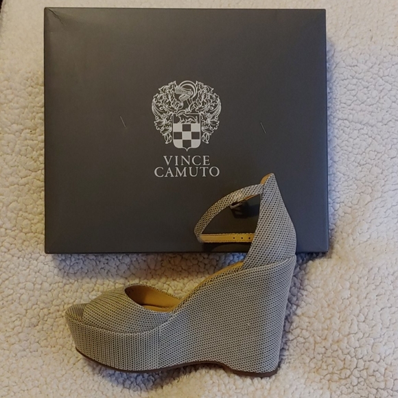 Vince Camaro wedges - Picture 1 of 1